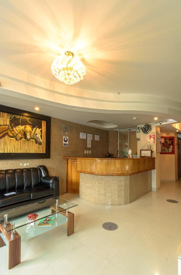 Hotel Cumbaya Sanvy Quito Buitenkant foto