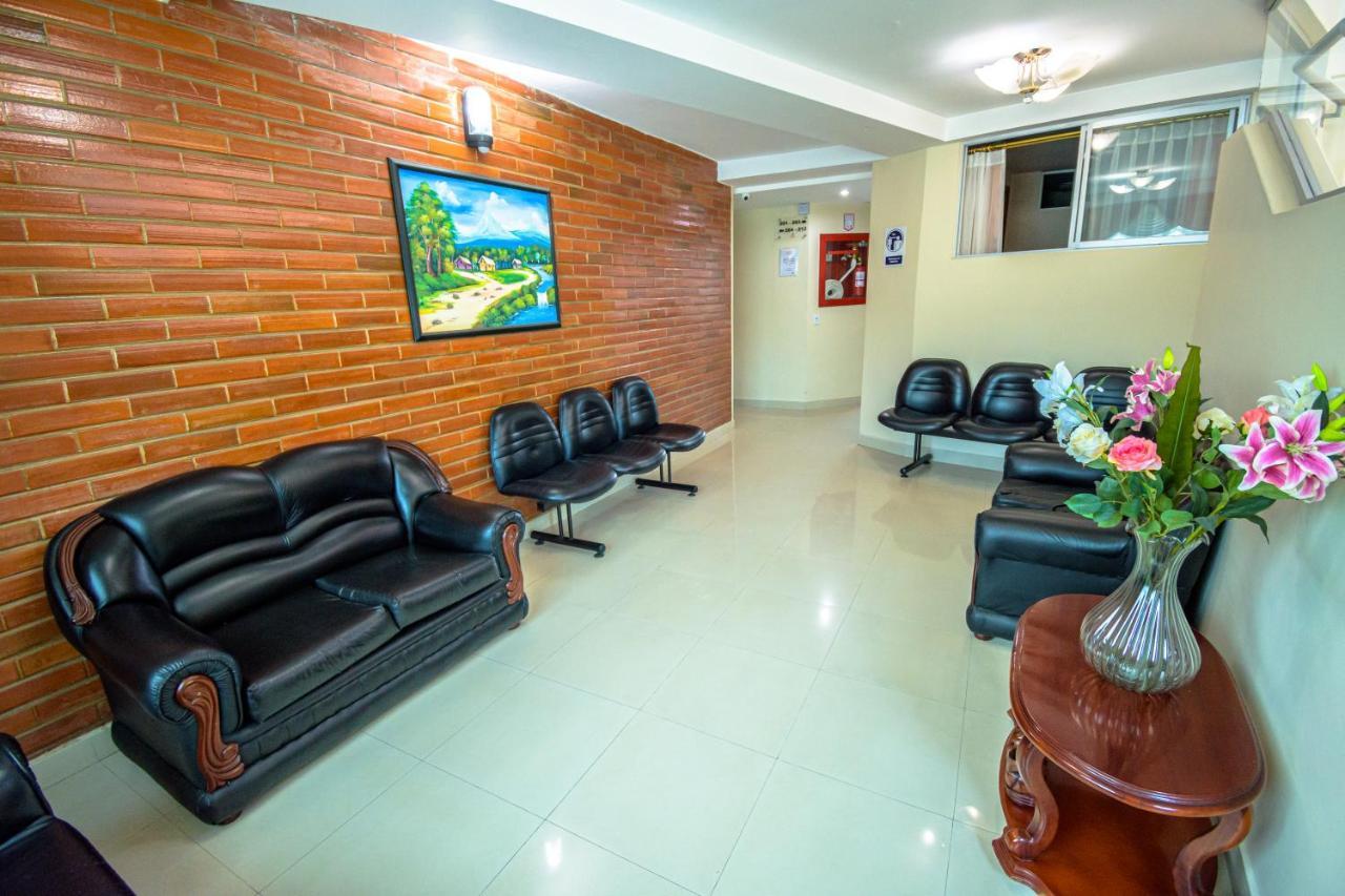 Hotel Cumbaya Sanvy Quito Buitenkant foto