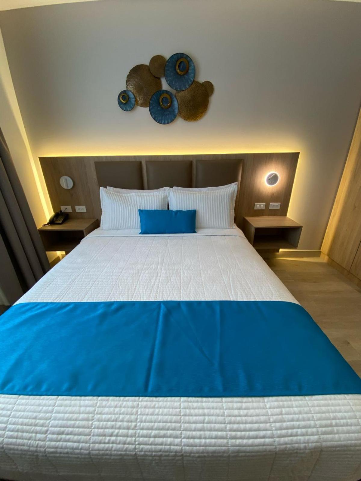 Hotel Cumbaya Sanvy Quito Buitenkant foto