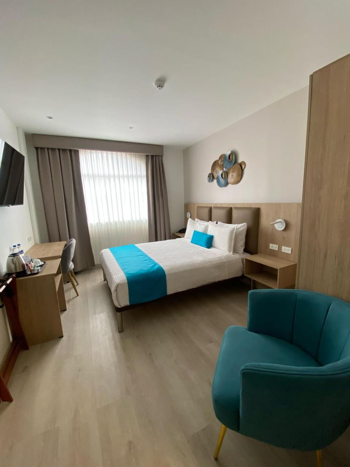 Hotel Cumbaya Sanvy Quito Buitenkant foto